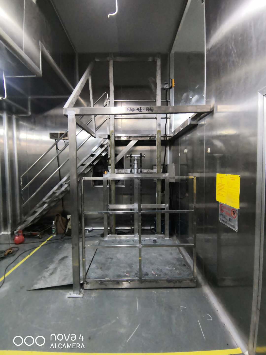 不锈钢升降平台(图4)